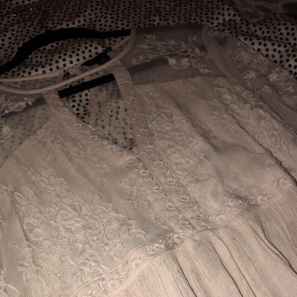 Lace top - Picture 2 of 2
